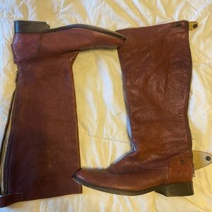 Frye’s Women’s. Leather riding boots. 9.5
